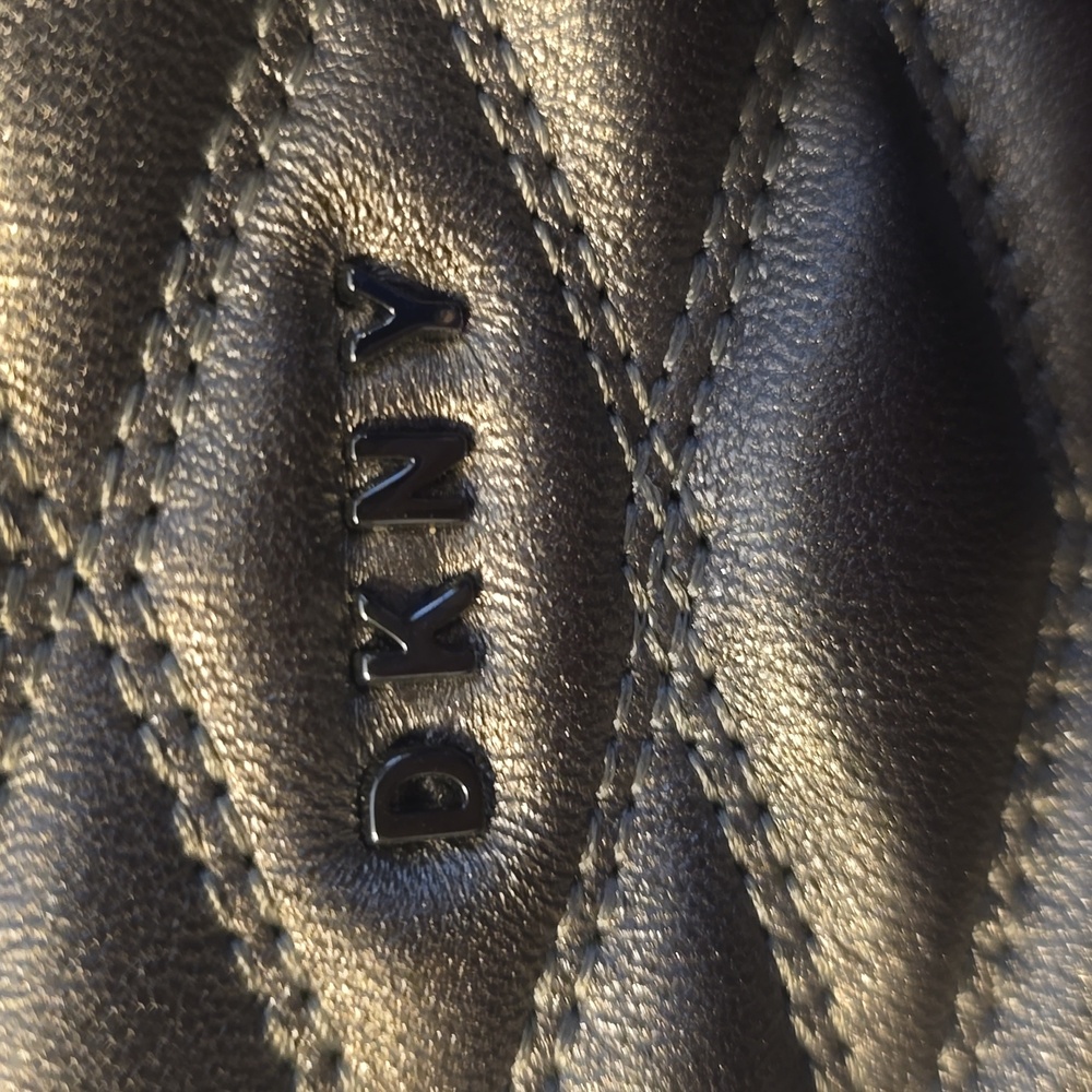 Dkny Lara Rounded Medium Chain Strap - Picture 3 of 11